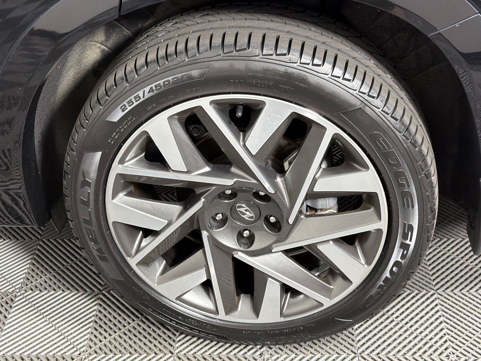 Used 2022 Hyundai Santa Fe Calligraphy FWD image 19