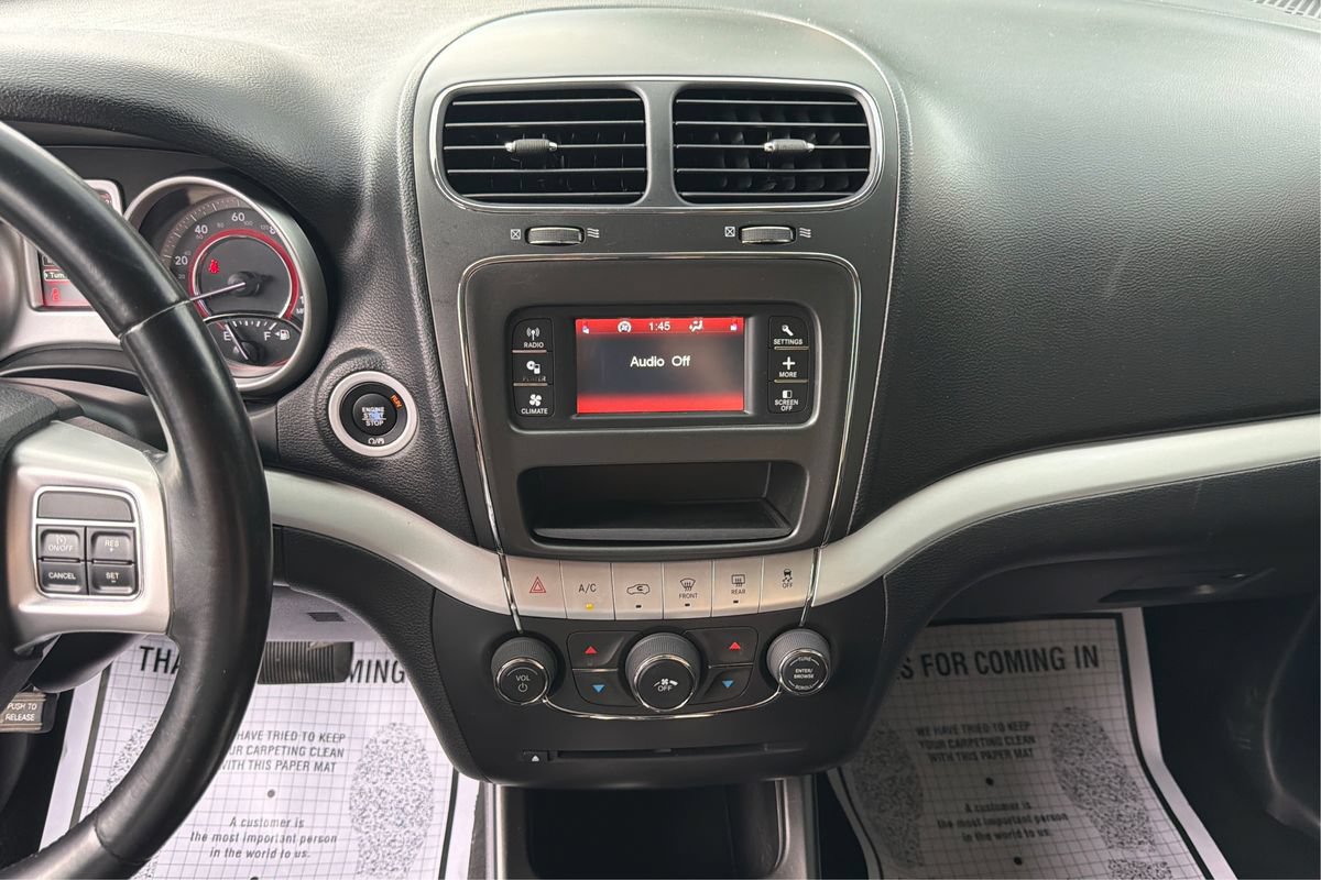 Used 2020 Dodge Journey SE w/ SE Popular Equipment Group FWD image 12