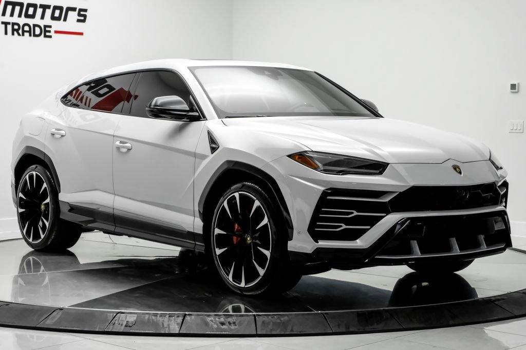 Used 2019 Lamborghini Urus AWD/4WD image 3