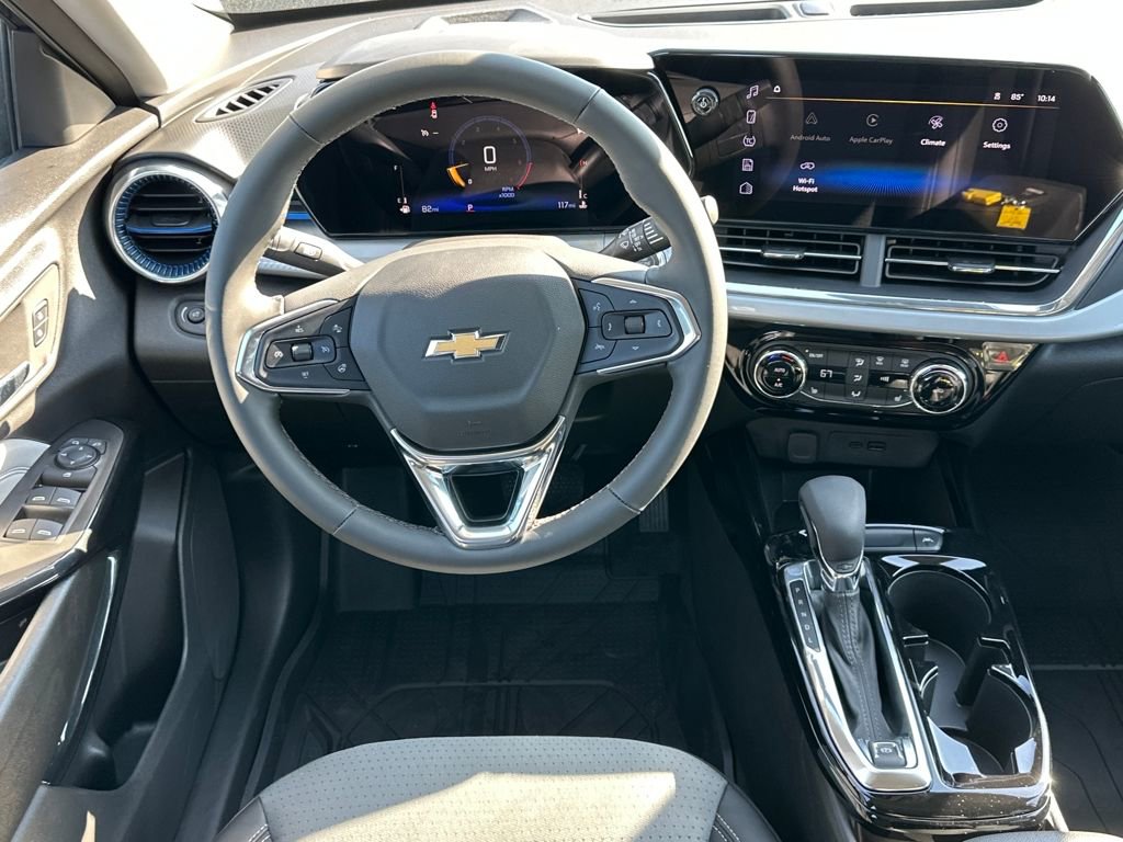 New 2025 Chevrolet Trax LT w/ Driver Confidence Package image 17