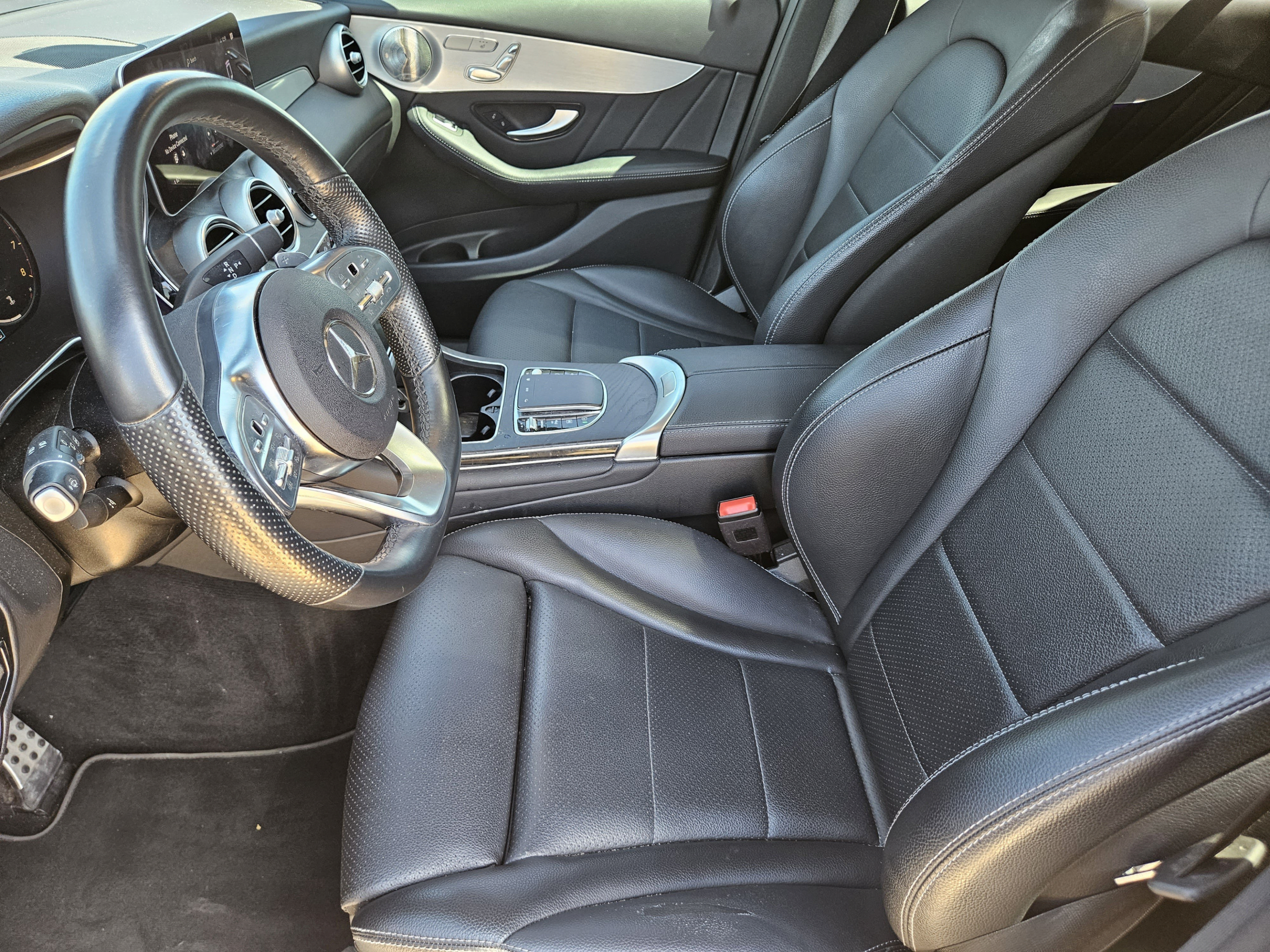 Used 2021 Mercedes-Benz GLC 300 image 5