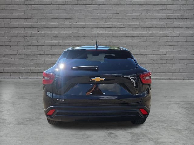 Used 2024 Chevrolet Trax LS FWD image 4