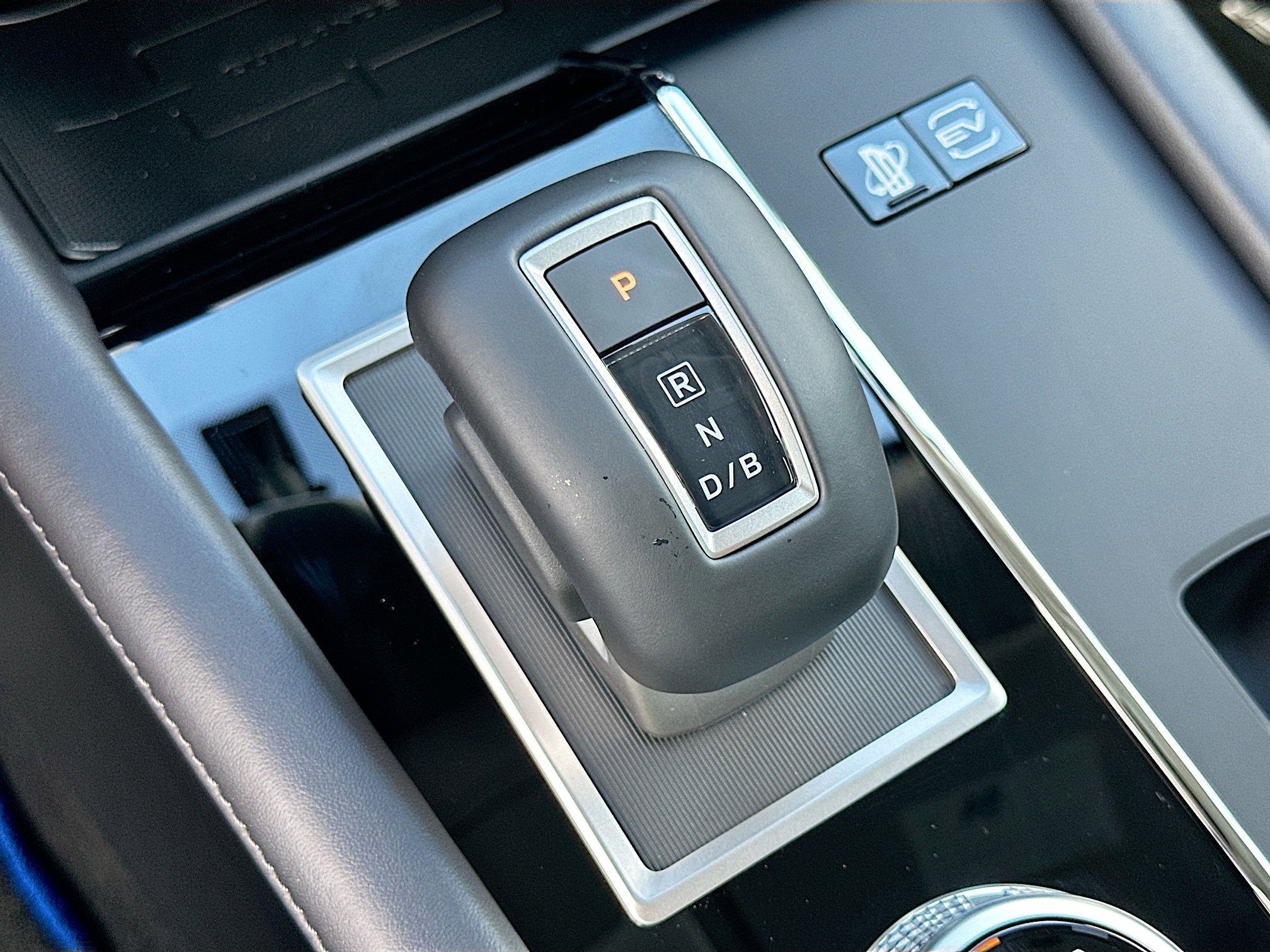 New 2025 Mitsubishi Outlander SE image 12