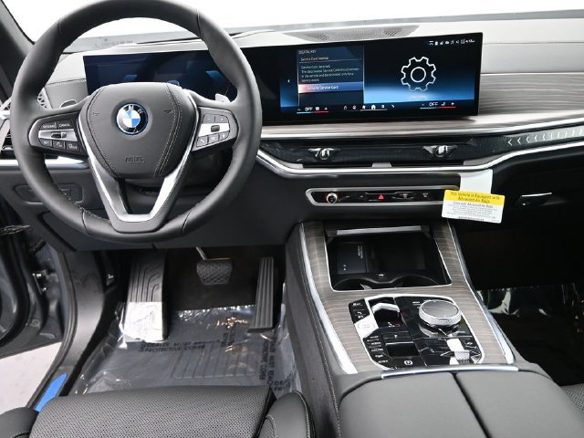 New 2026 BMW X5 xDrive50e w/ Premium Package AWD/4WD image 14
