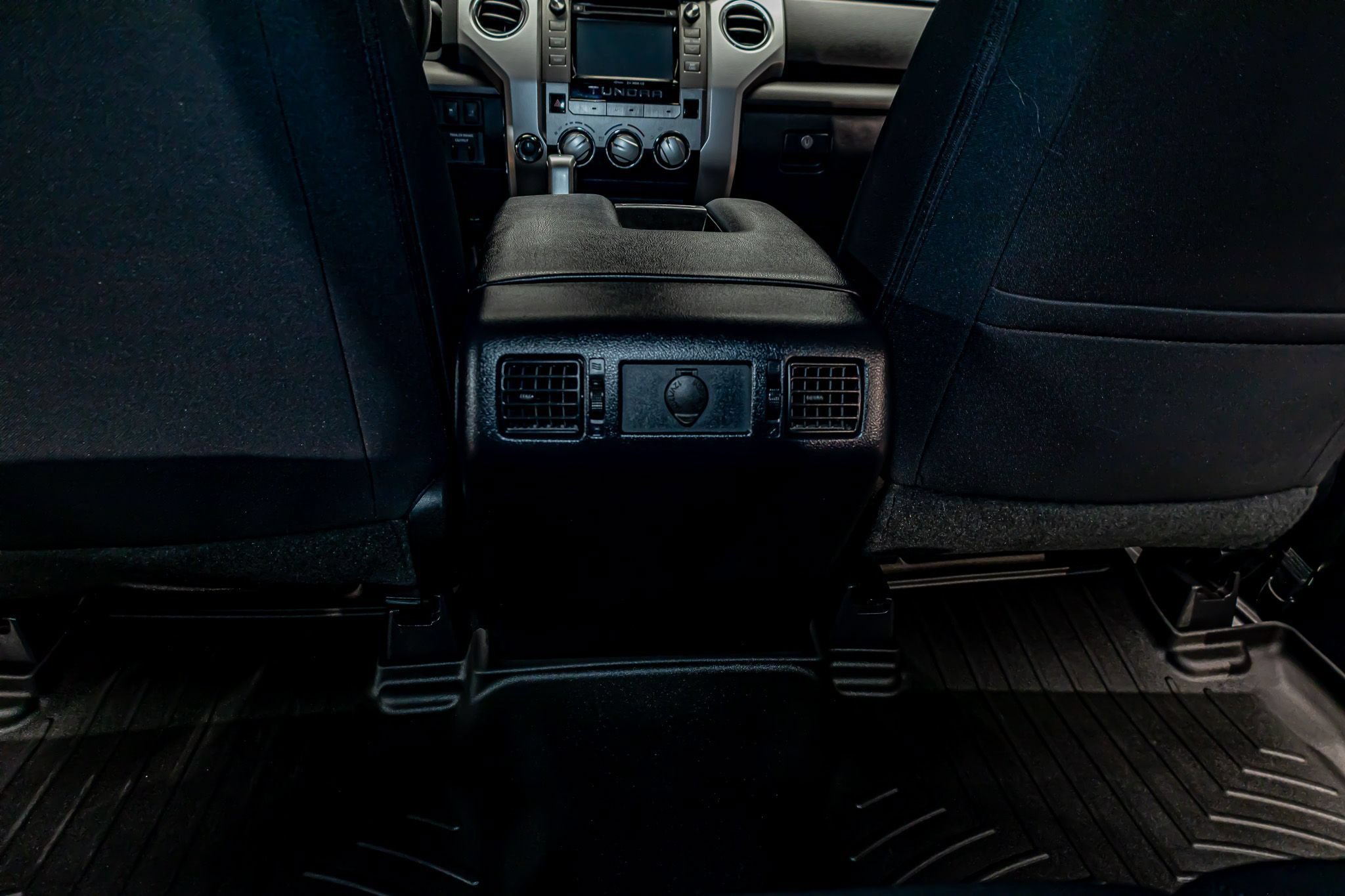 Used 2019 Toyota Tundra SR5 w/ SR5 Upgrade Package AWD/4WD image 22