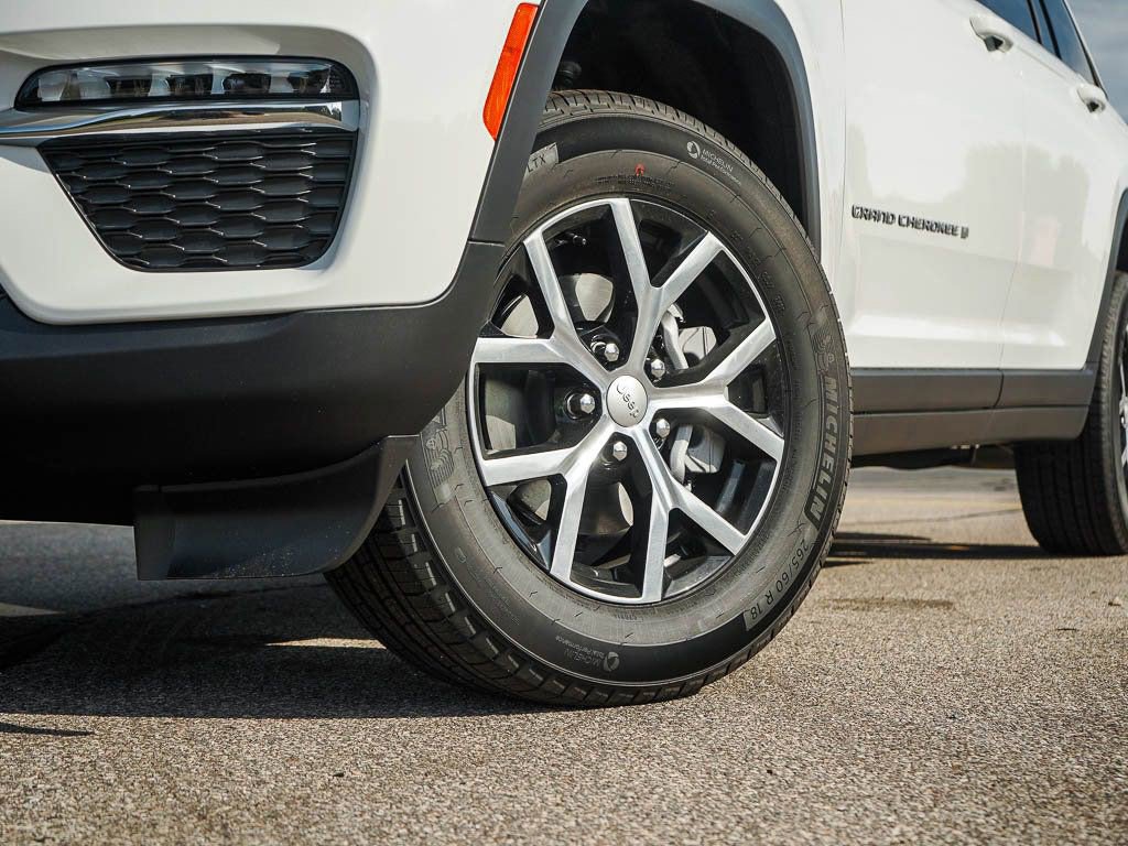 New 2025 Jeep Grand Cherokee Limited image 5