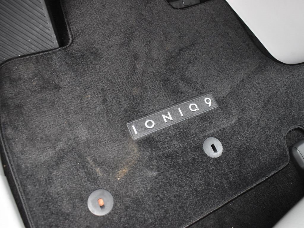 New 2026 Hyundai Ioniq 9 SEL image 12