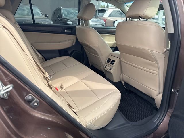 Used 2019 Subaru Outback 2.5i Limited AWD/4WD image 12