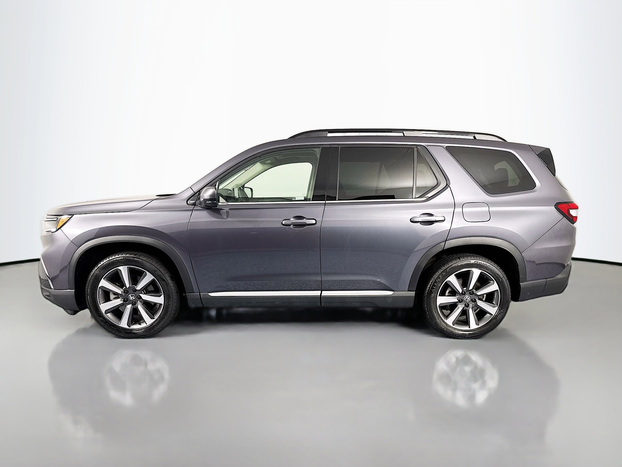 Certified 2023 Honda Pilot Elite image 8