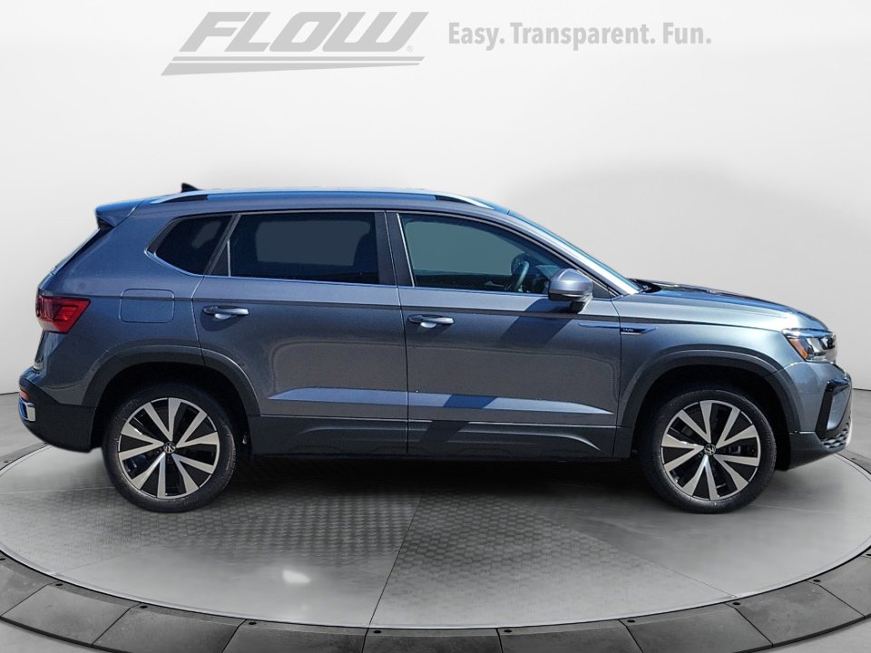 Used 2022 Volkswagen Taos SE image 9