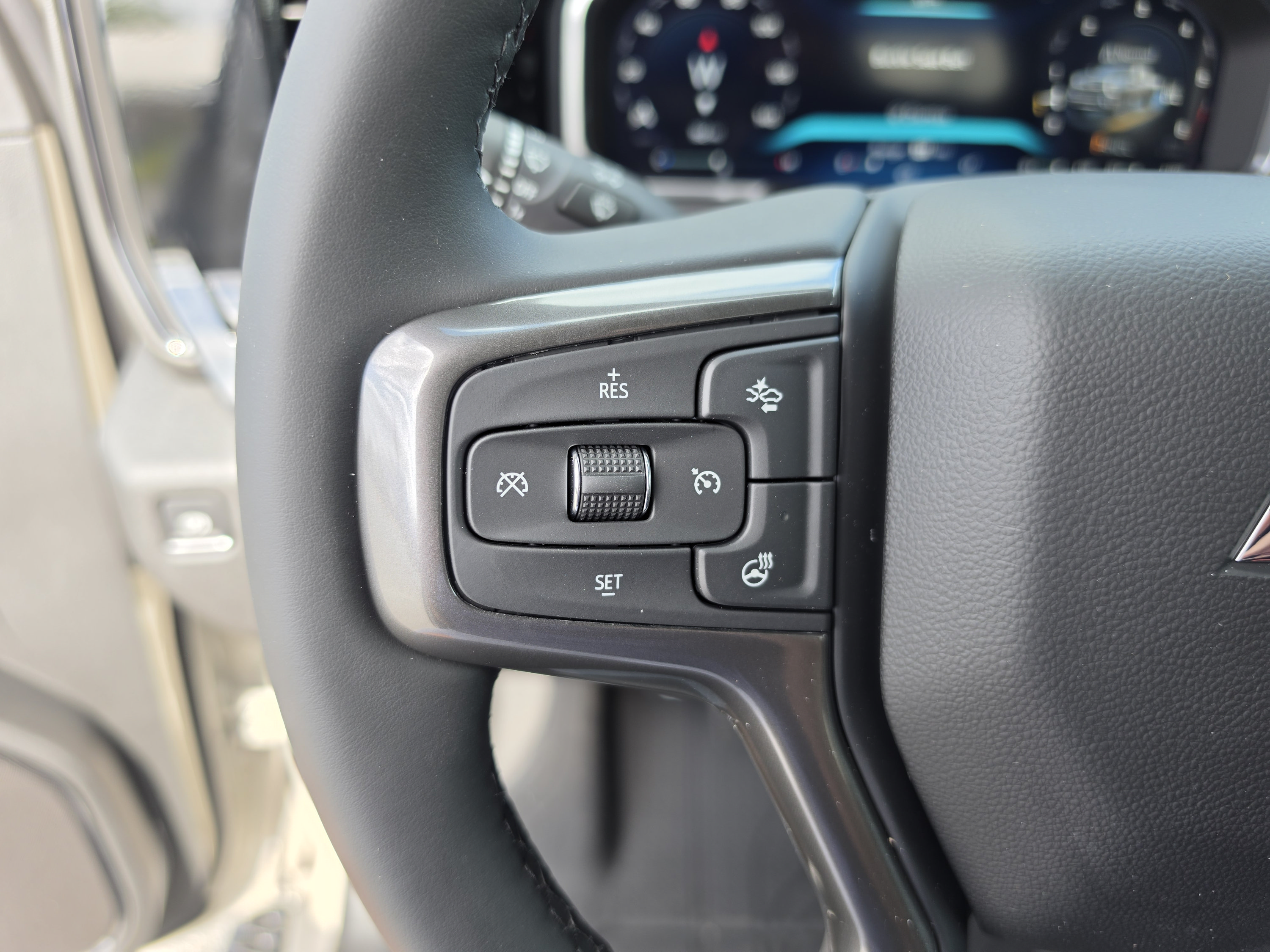 New 2026 Chevrolet Silverado 2500 ZR2 AWD/4WD image 35