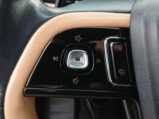 Used 2022 Lincoln Corsair Reserve w/ Equipment Group 201A image 9