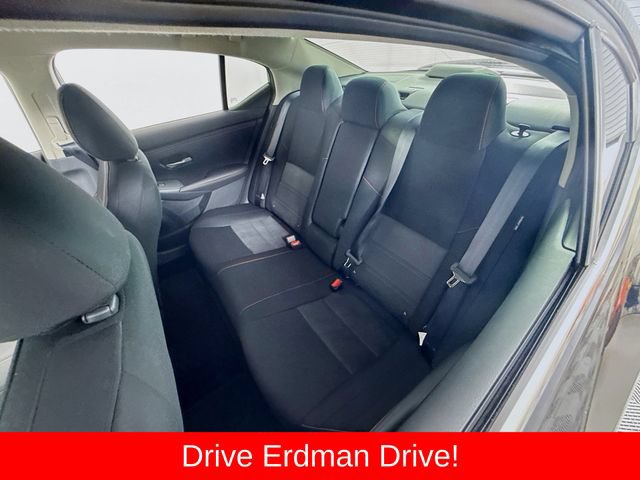 Used 2025 Nissan Sentra SR w/ Midnight Edition FWD image 8