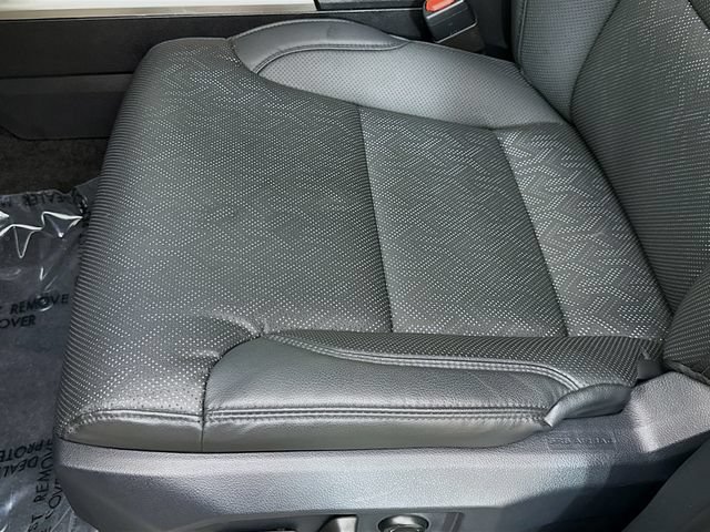 Used 2025 Toyota Tundra Limited w/ TRD Off-Road Package AWD/4WD image 19
