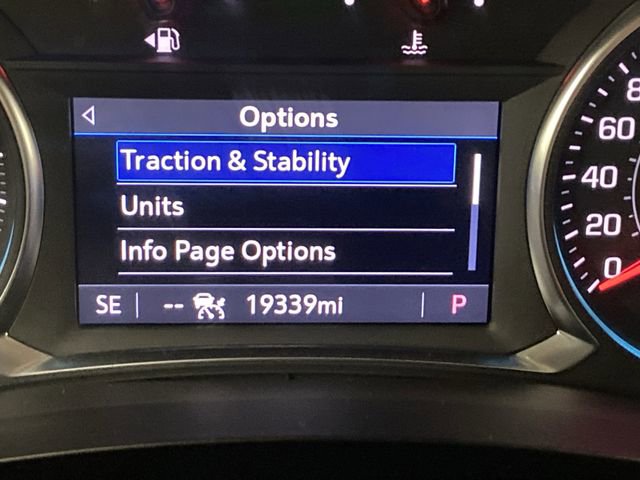 Used 2023 Chevrolet Traverse RS image 6