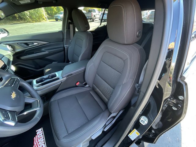 Used 2025 Chevrolet Equinox EV LT FWD image 18