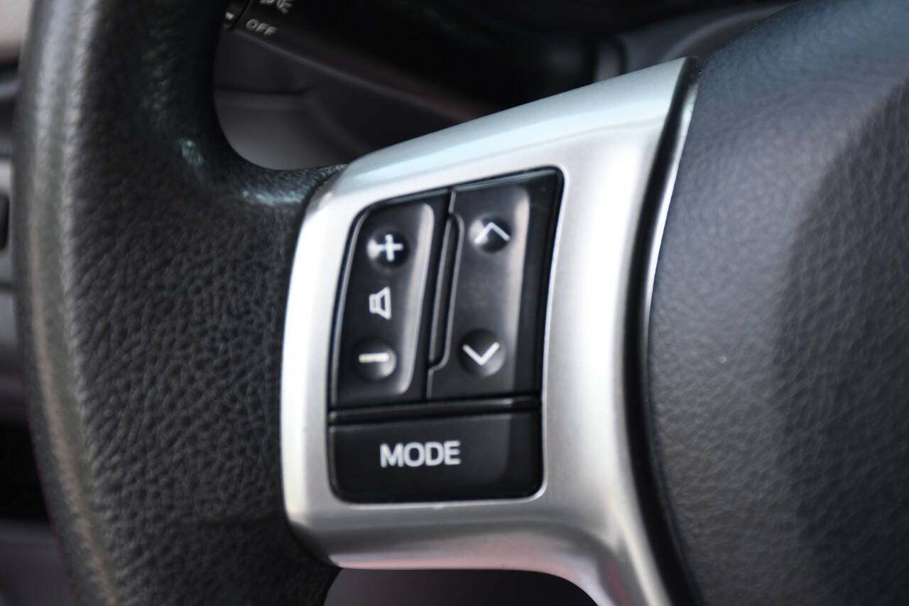 Used 2013 Toyota Yaris LE FWD image 30