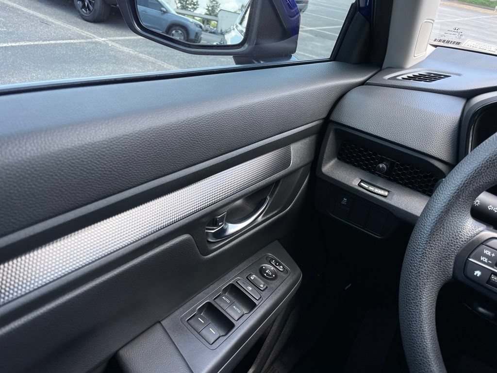 Certified 2025 Honda CR-V EX image 22