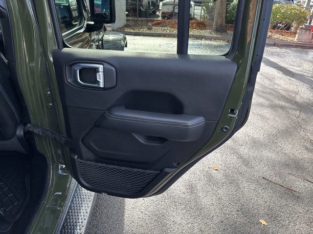 Used 2022 Jeep Wrangler Unlimited Sahara image 30