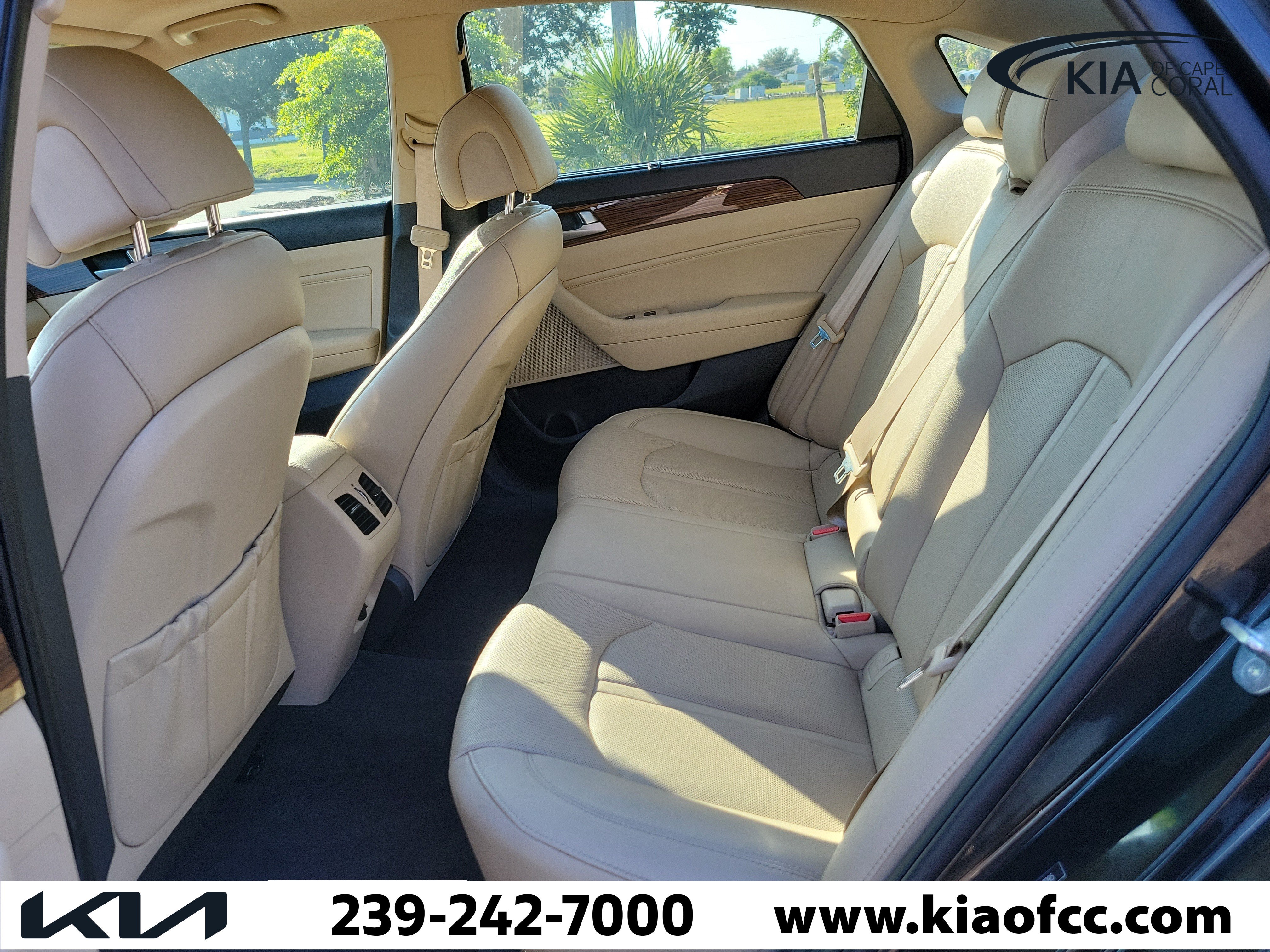 Used 2016 Hyundai Sonata Limited w/ Option Group 04 FWD image 12