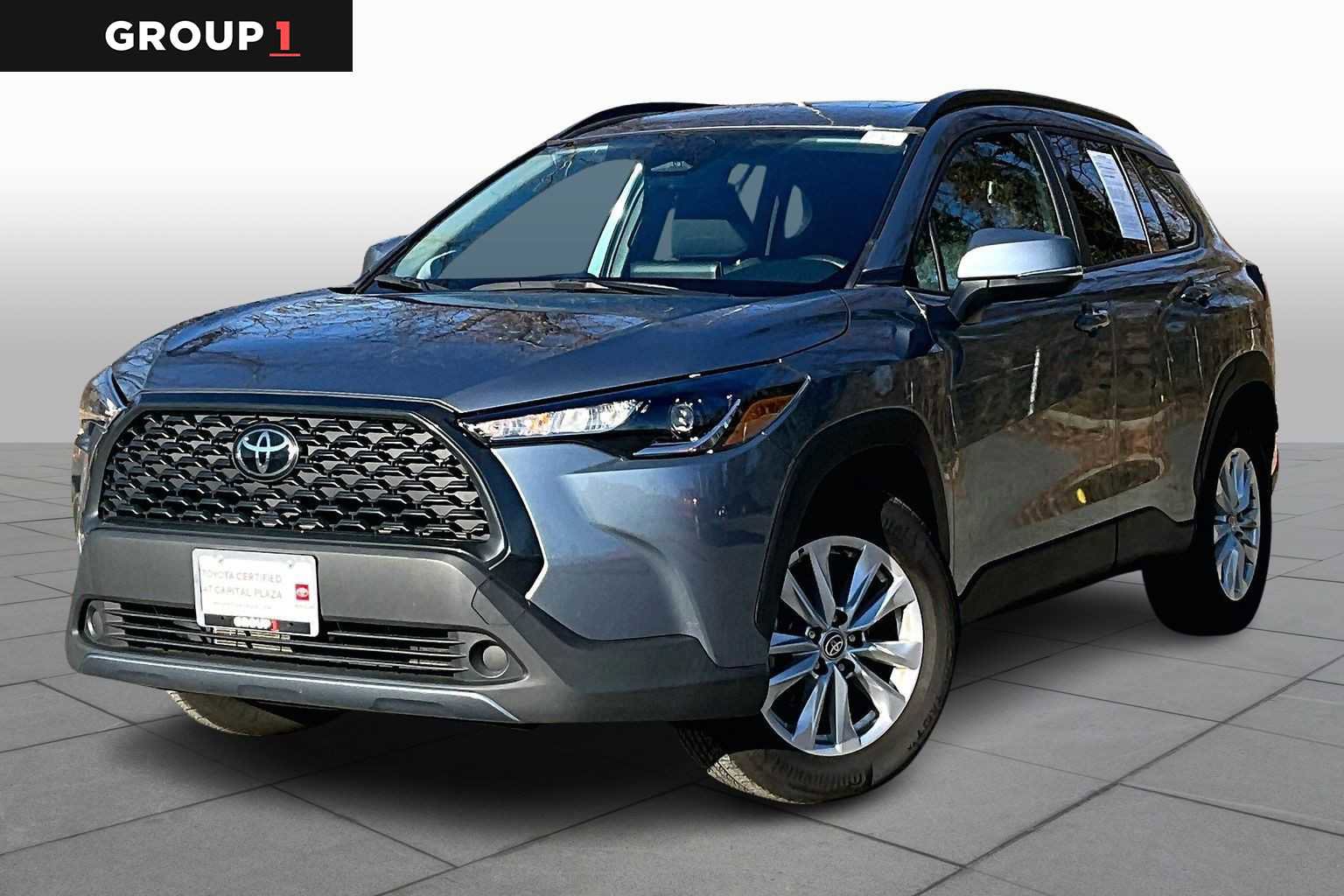 Certified 2023 Toyota Corolla Cross LE w/ Moonroof Package image 1