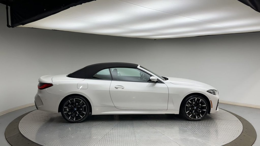 Used 2027 BMW 430i xDrive Convertible w/ M Sport Package AWD/4WD image 9