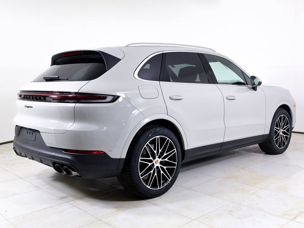 New 2026 Porsche Cayenne image 32