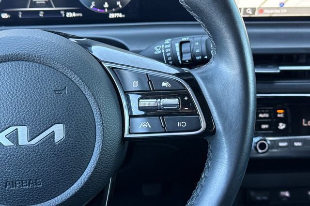 Certified 2024 Kia Seltos X-Line image 33