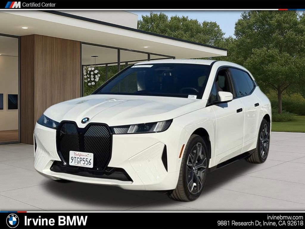 Used 2026 BMW iX xDrive45 image 1