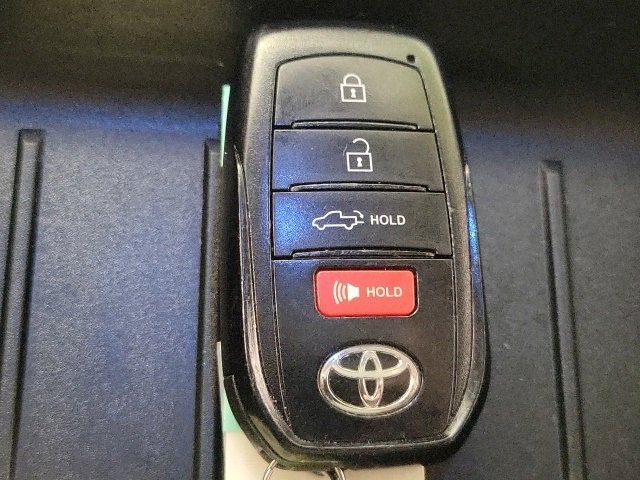 Used 2022 Toyota Tundra Limited image 33