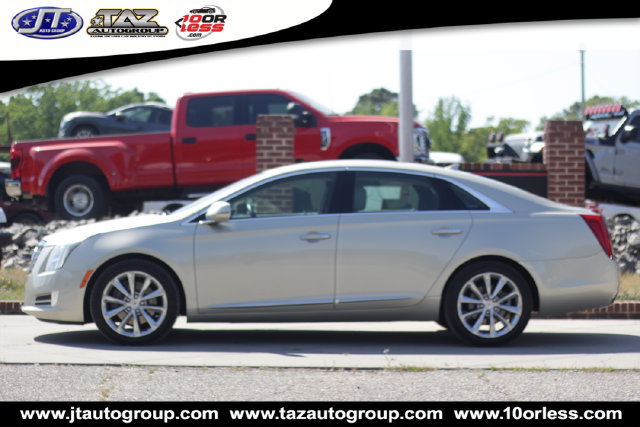 Used 2014 Cadillac XTS Luxury w/ Driver Awareness Package FWD image 4