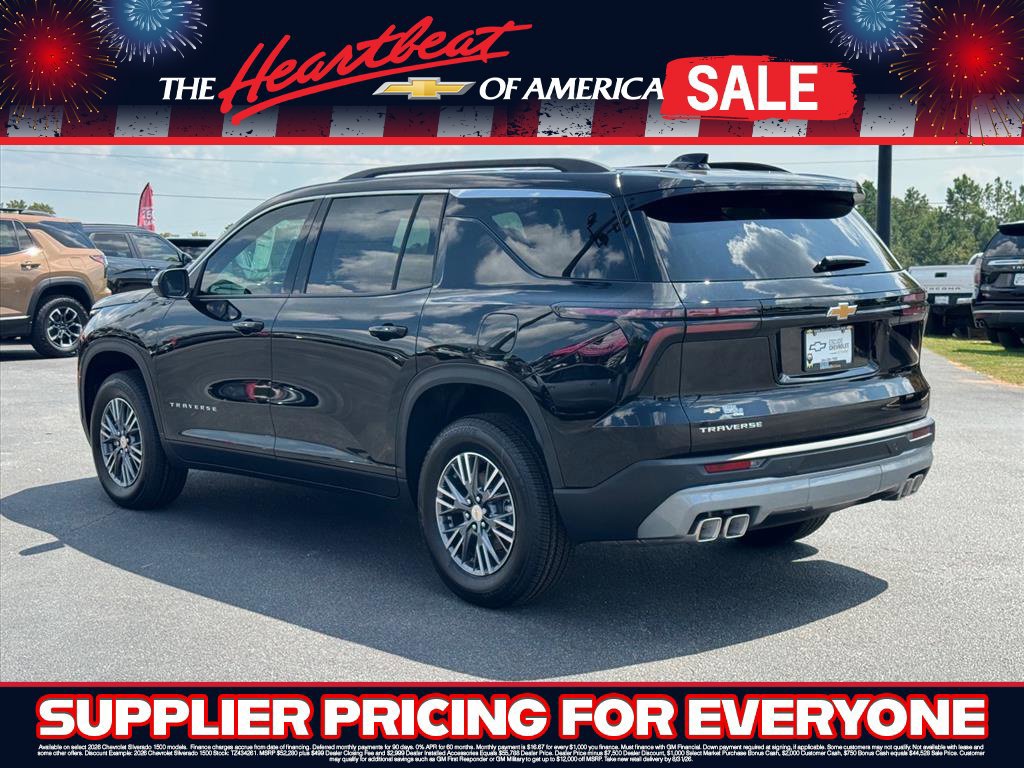 New 2027 Chevrolet Traverse LT w/ LPO, Floor Liner Package FWD image 5