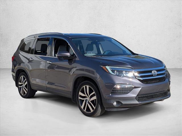Used 2018 Honda Pilot Touring image 3