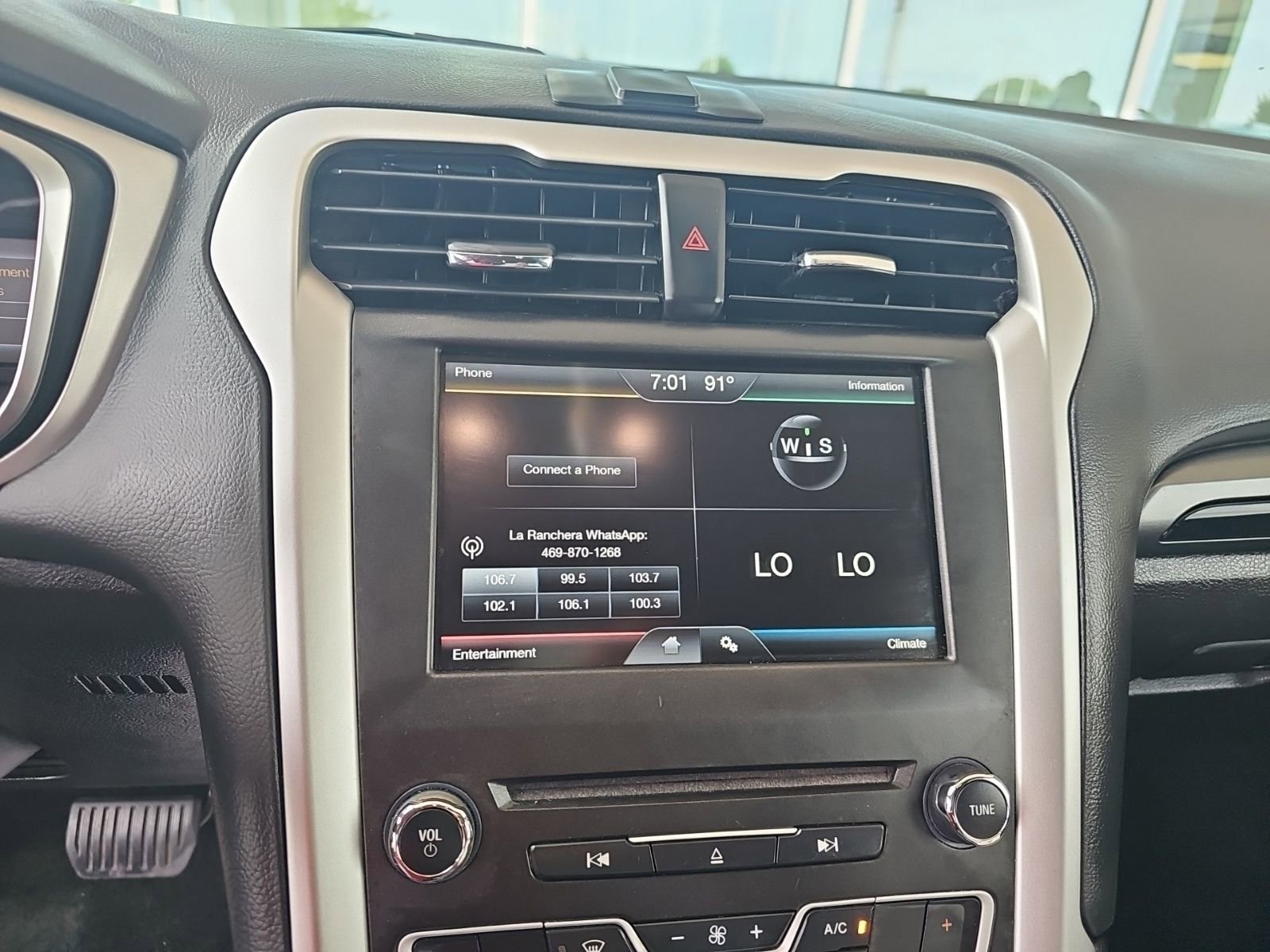 Used 2016 Ford Fusion SE FWD image 7