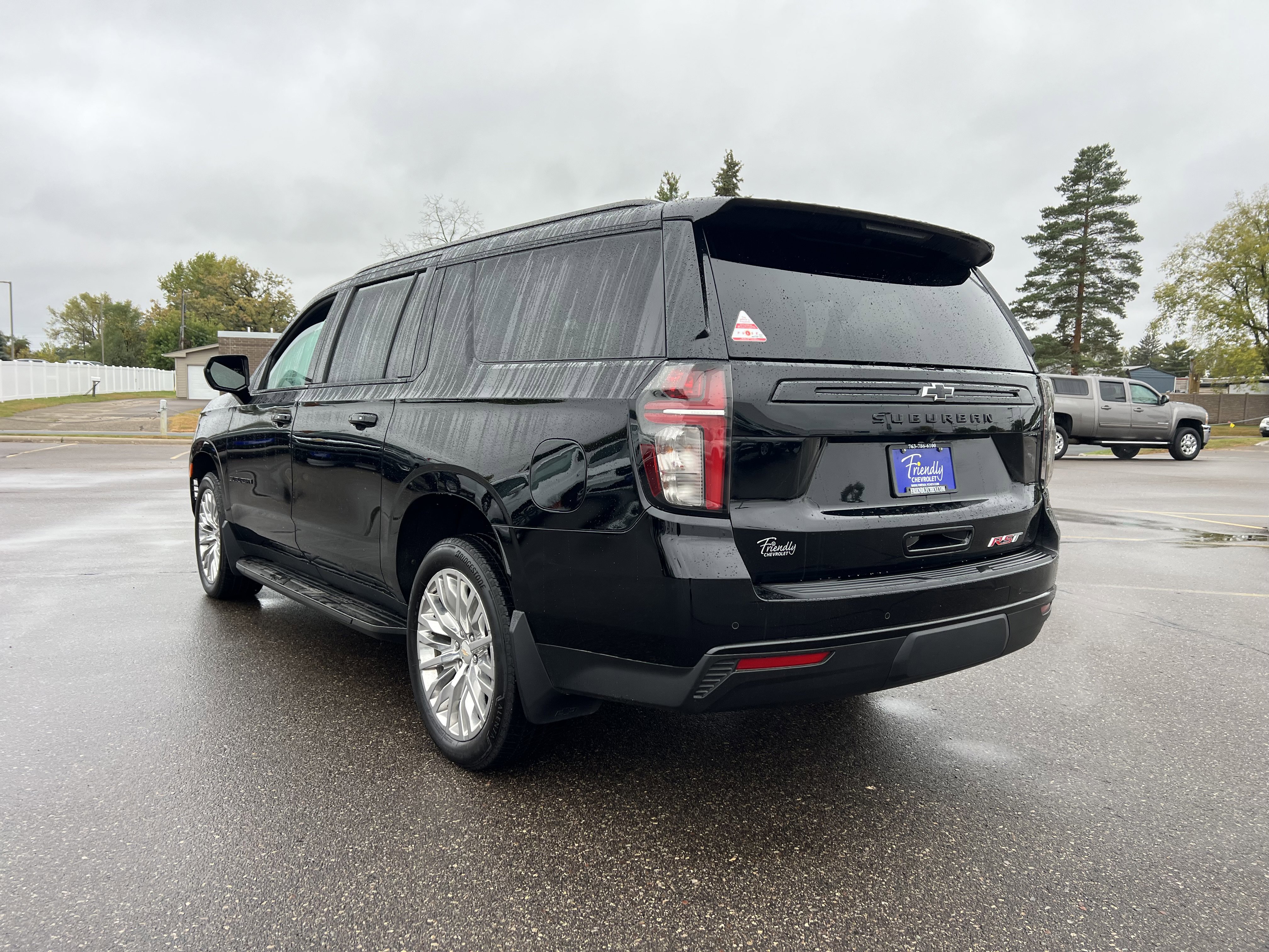 Certified 2023 Chevrolet Suburban RST image 5