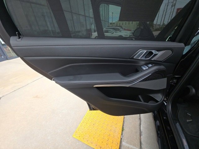 Used 2019 BMW X7 xDrive50i w/ Premium Package image 23