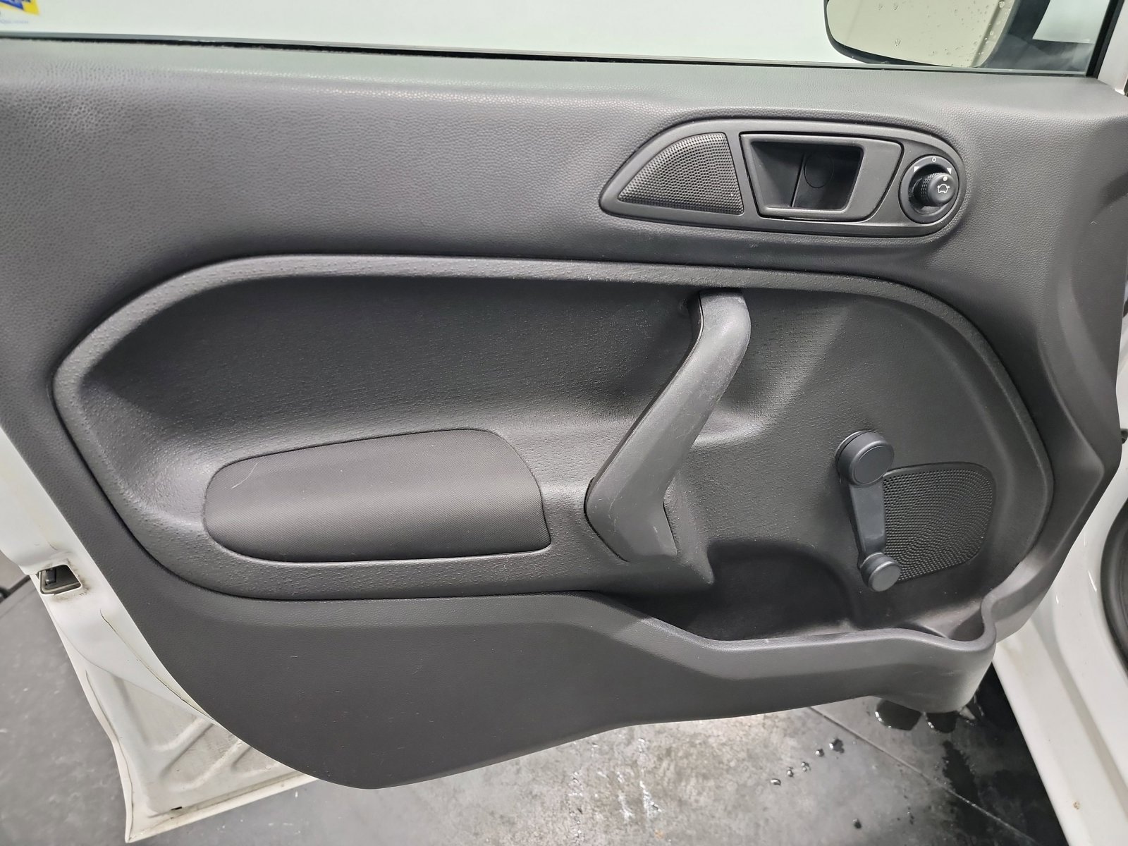 Used 2016 Ford Fiesta S image 13