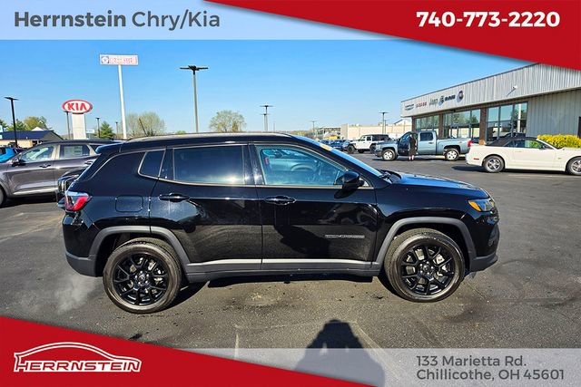 Used 2025 Jeep Compass Latitude w/ Altitude Special Edition image 21