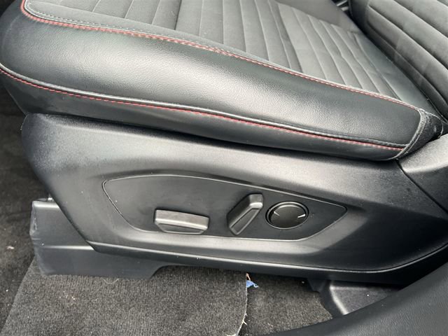 Used 2025 Ford Explorer ST-Line image 19