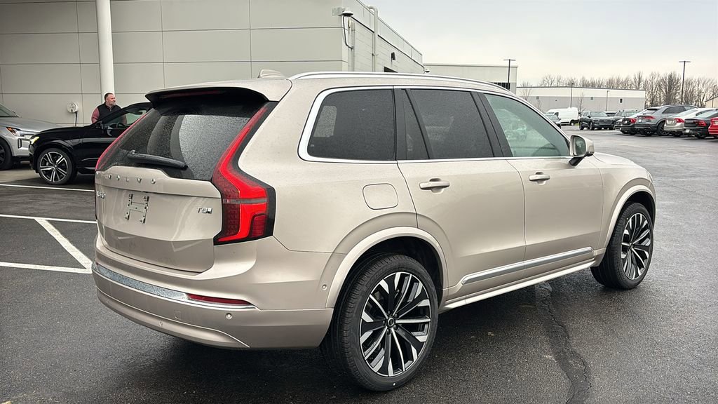New 2026 Volvo XC90 T8 Plus image 29