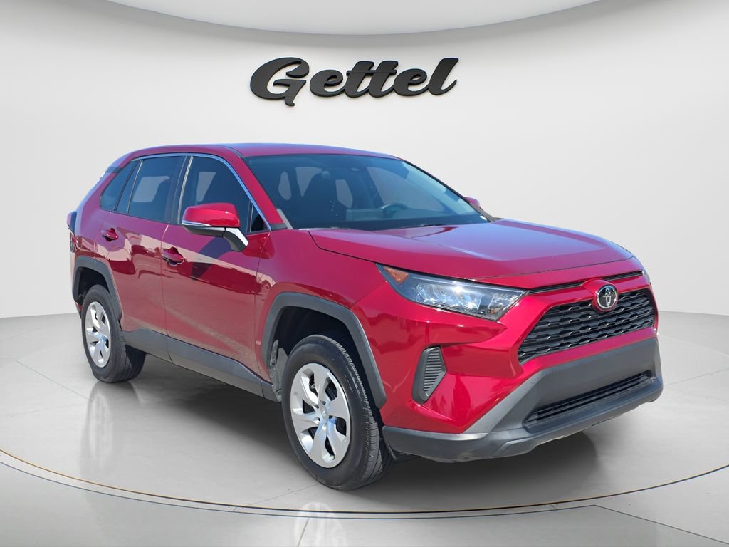 Certified 2022 Toyota RAV4 LE FWD image 3
