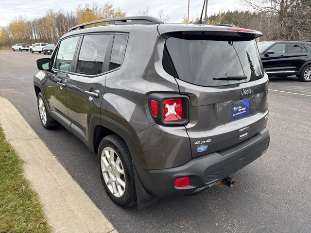 Used 2020 Jeep Renegade Latitude w/ Cold Weather Group image 5