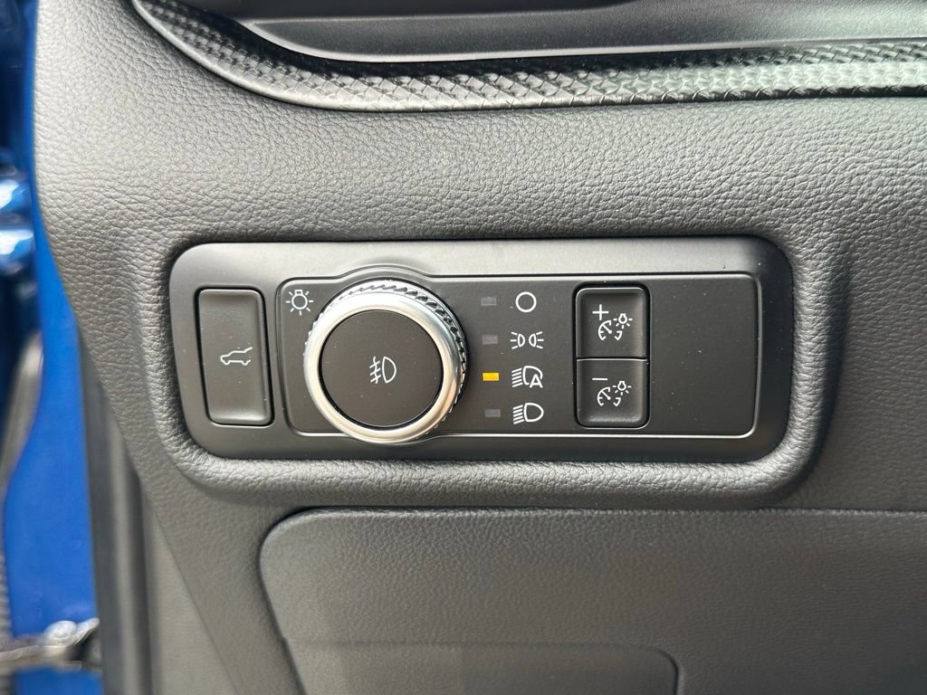 Used 2023 Ford Explorer ST AWD/4WD image 34