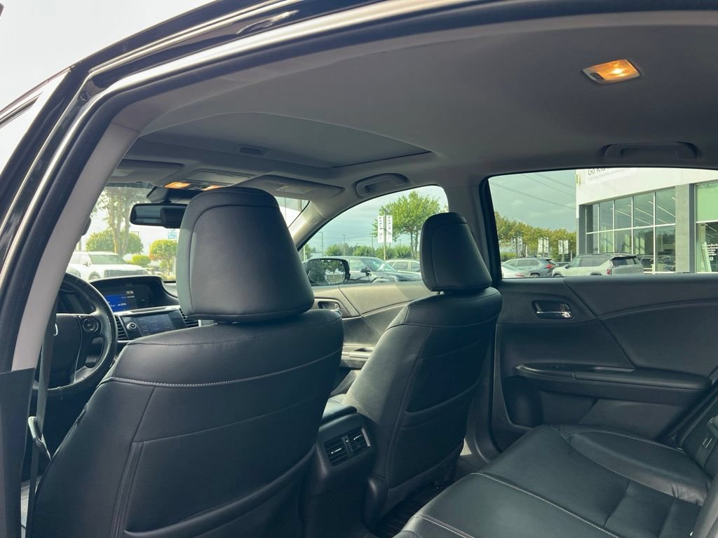 Used 2015 Honda Accord EX-L image 11