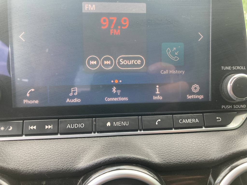 Used 2020 Nissan Sentra SV FWD image 24
