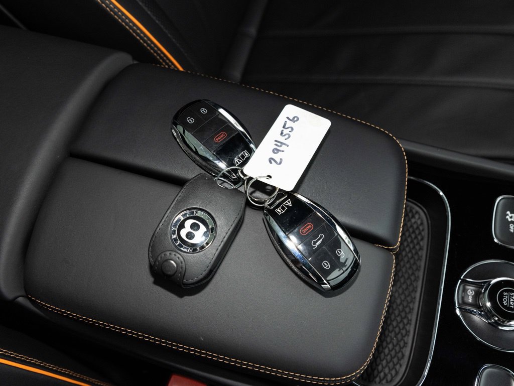Used 2024 Bentley Bentayga Extended Wheelbase AWD/4WD image 78