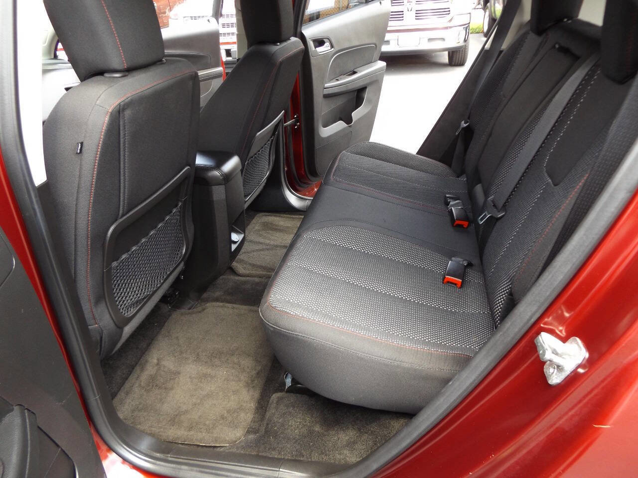 Used 2017 Chevrolet Equinox LT w/ Convenience Package image 16