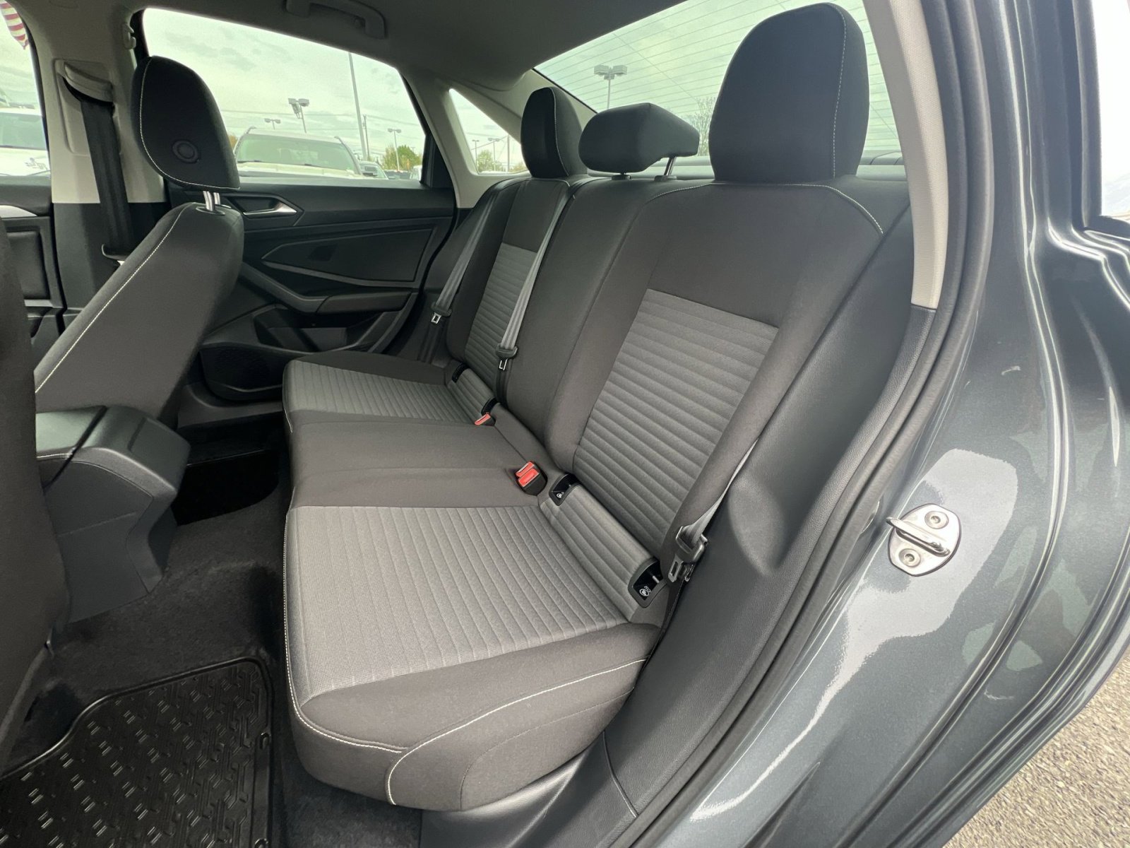 Used 2025 Volkswagen Jetta S image 31