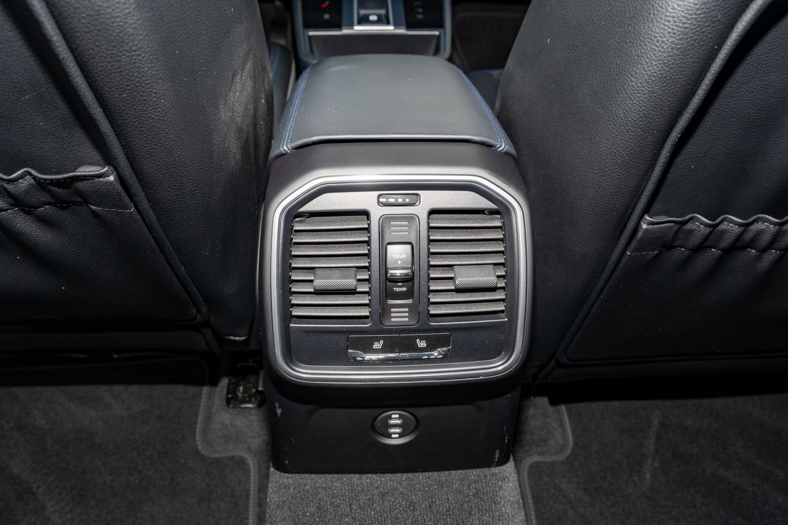 Used 2022 Porsche Macan S image 19