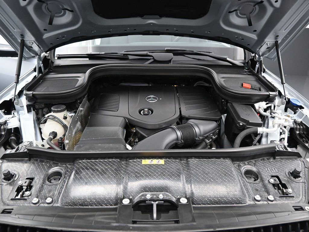Used 2025 Mercedes-Benz GLE 450e GLE 450e w/ Winter Package image 42